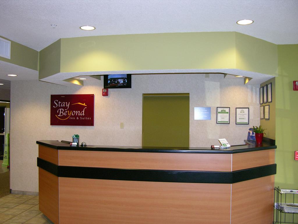 Stay Beyond Inn & Suites Elma Exterior foto